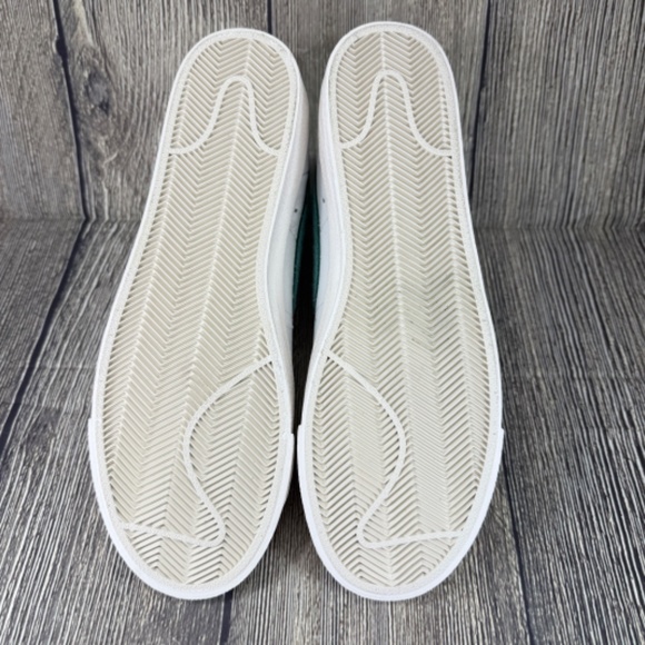 Nike Blazer Mid 77 PRMSummit White/Bicoastal Green/Phantom Mens FN5822-100 - Picture 2 of 8